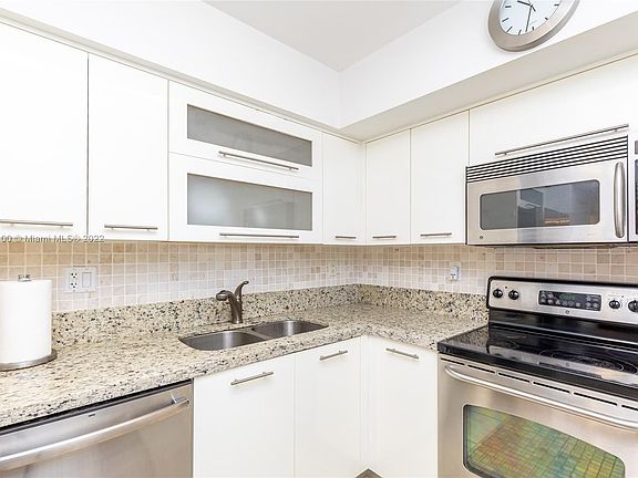 3rd image of 3300 NE 191st St APT 1608