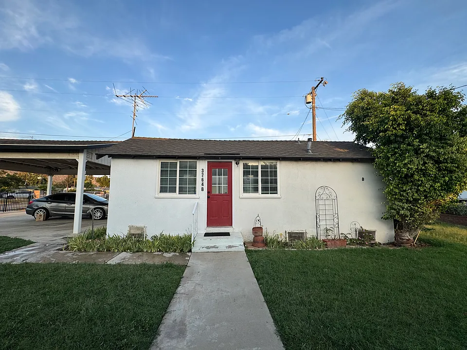 3764 Pacific Ave #B