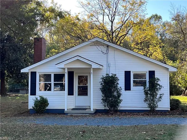 180 New Hope Church Rd, Star, NC 27356