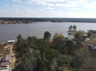 70 Bucaneer Cir, Carriere, MS 39426