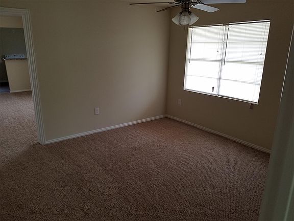 4th image of 2847 College Ave