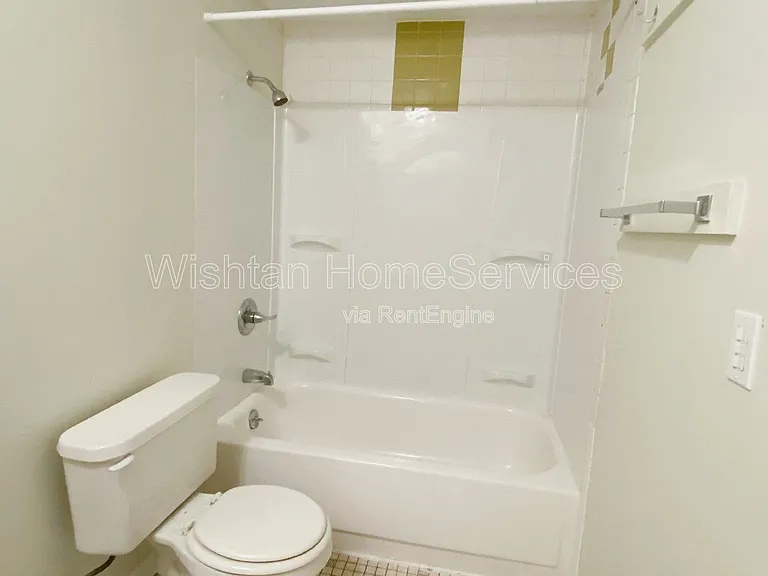 203 Charleston Blvd #5 — Photo 10