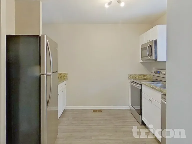 3912 Laurel Bend Dr — Photo 6