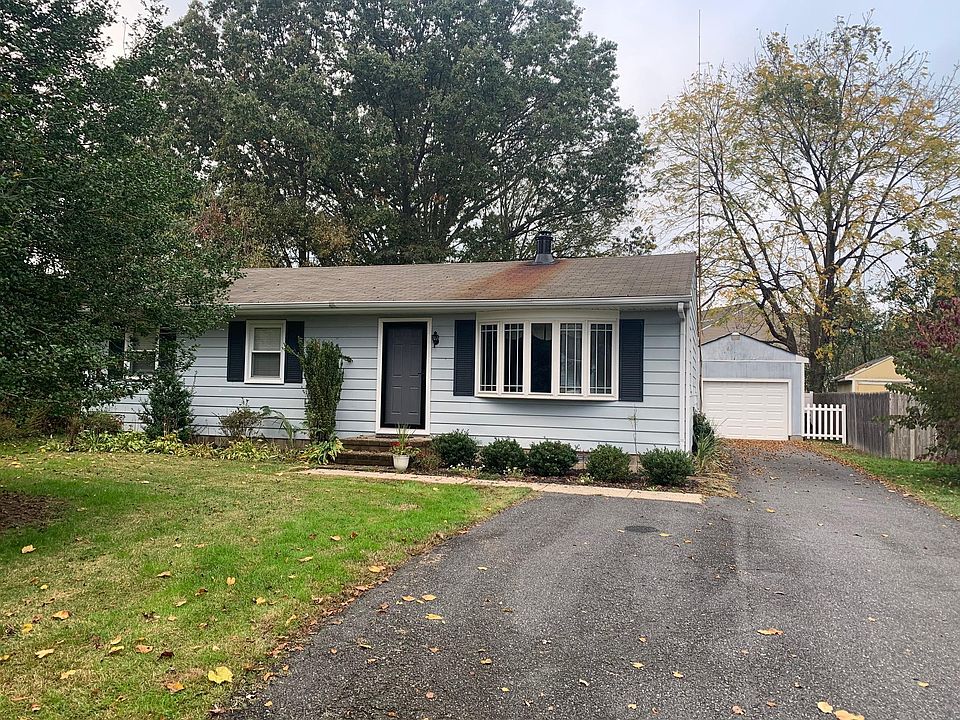 1st image of 136 Aker Rd