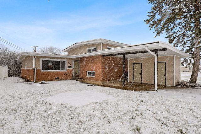 1st image of 284 N Bradley Dr