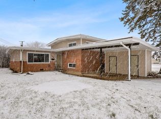 284 N Bradley Dr, Chicago Heights, IL 60411