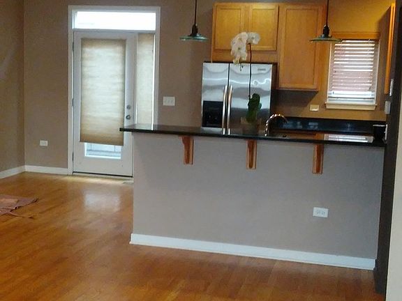 3rd image of 2307 S Wabash Ave #7