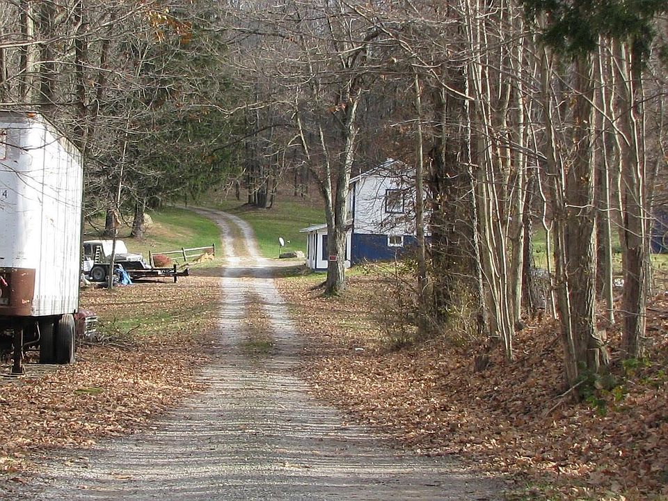 2nd image of 12349 Brownsville Rd