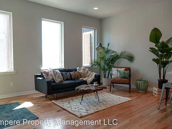3rd image of 2007 N Hope St Unit 207