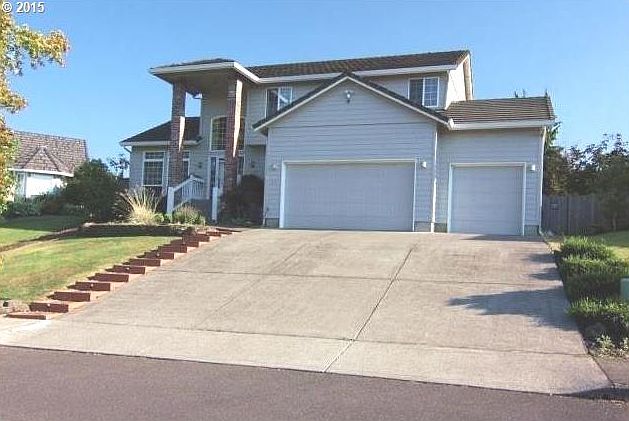 1st image of 313 NW 107th Cir