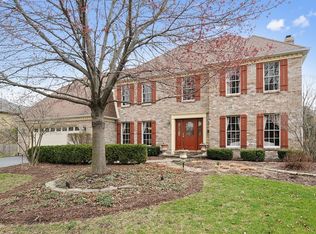 860 Cardiff Rd, Naperville, IL 60565