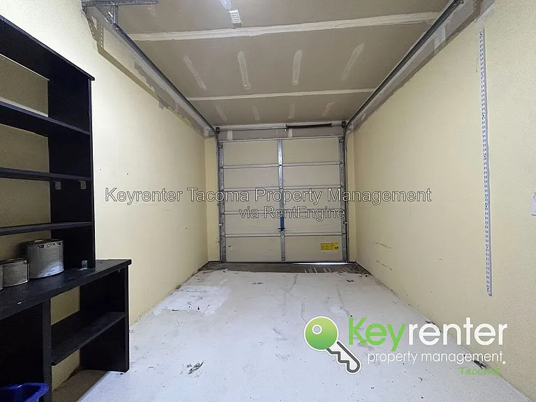 221 Sunset Dr — Photo 18
