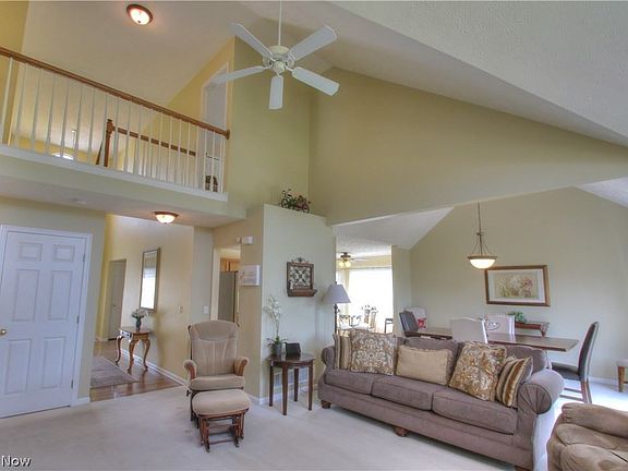 5th image of 18561 Winding Oak Dr