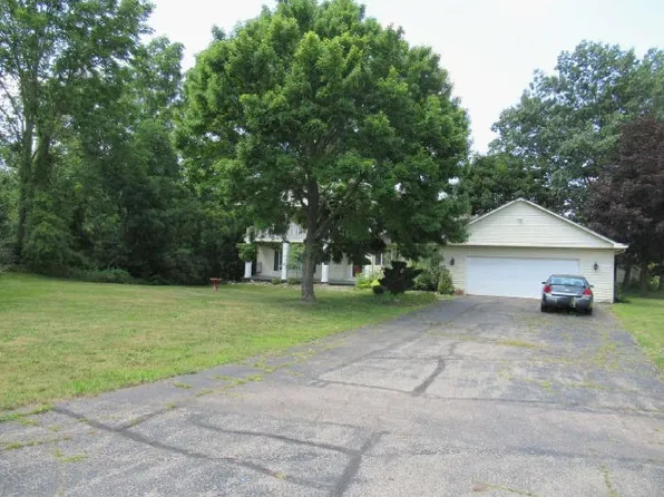 2710 Lakewood Ct, Flint, MI 48507