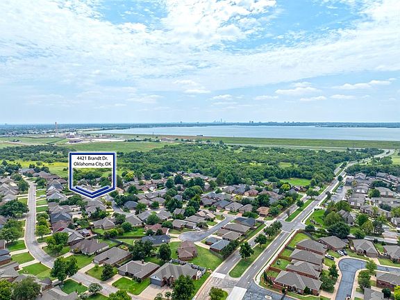 4th image of 4421 Brandt Dr