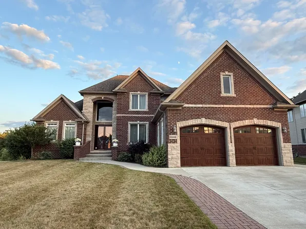 8506 Jack Pine Cir, Ypsilanti, MI 48197