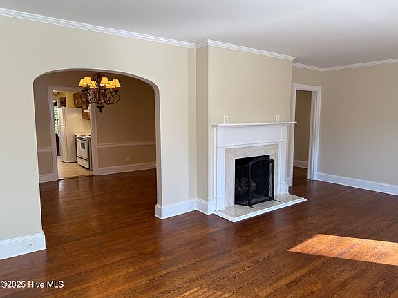 3rd image of 4708 Trent Woods Dr