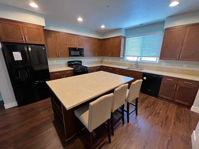 17080 Saint Agatha Ln — Photo 6