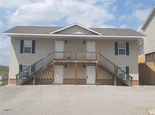 16524 Hunters Ridge Ln, Saint Robert, MO 65584