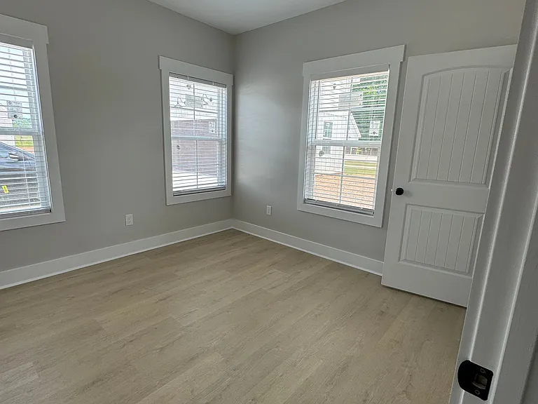 40 Feathered Oaks Blvd — Photo 3
