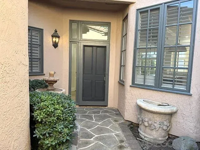 3 bed, 2.5 bath, 2129 sqft, $9,000 — Photo 1