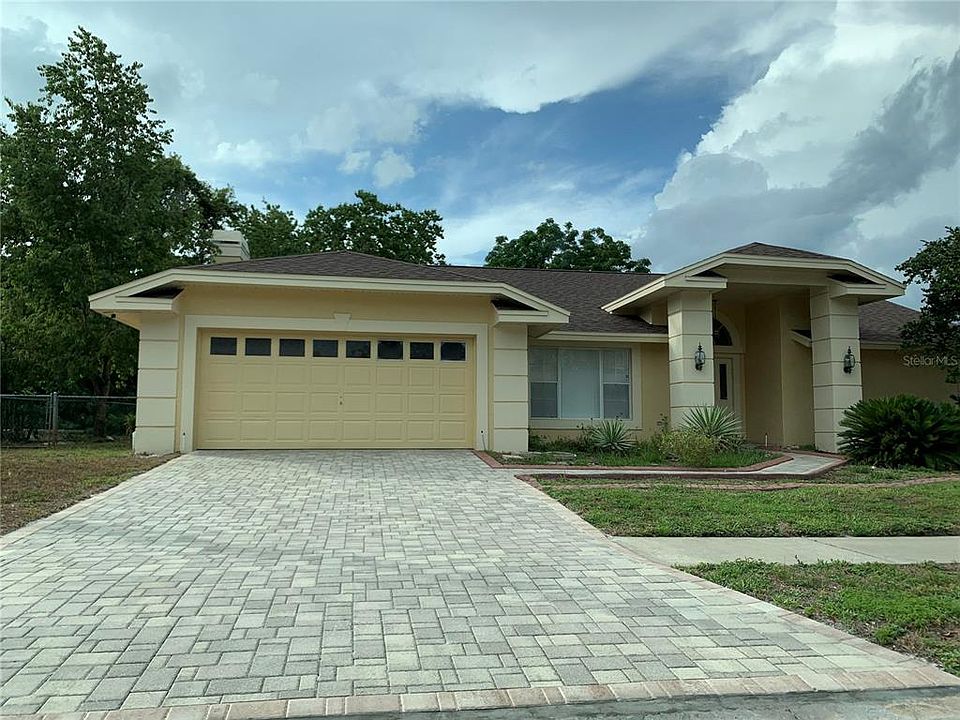 1st image of 8621 Ashbury Dr