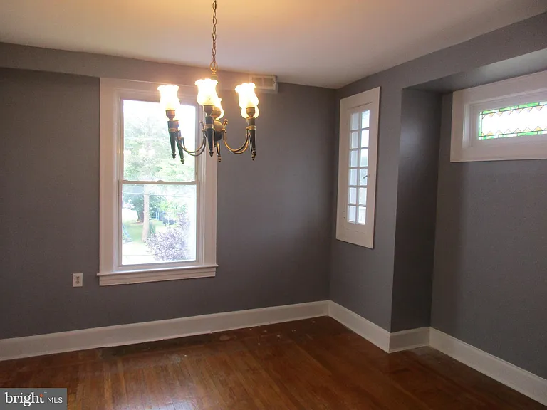 2805 Oakley Ave — Photo 14