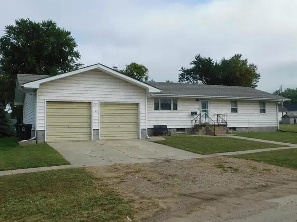 206 Oak, Creston, NE 68631