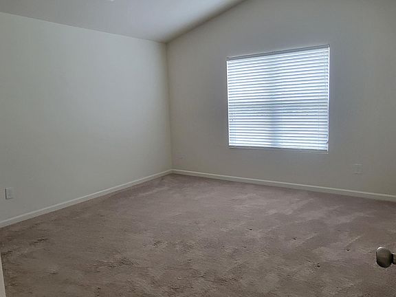 2nd image of 1121 Frankfort Way