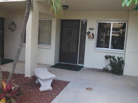 3rd image of 1402 Pine Lake Dr #2