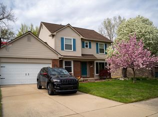 1825 Latimer Dr, Troy, MI