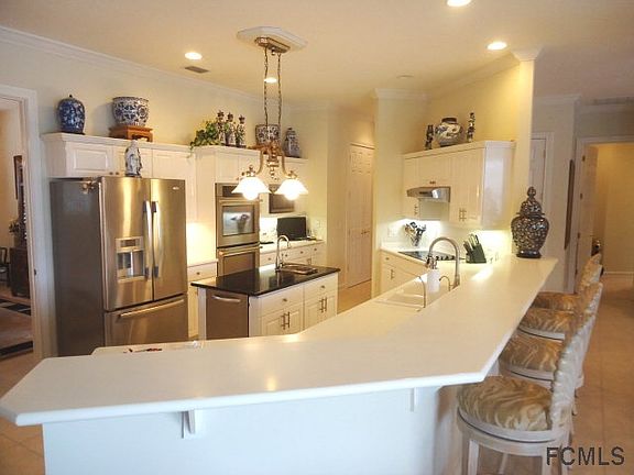 4th image of 80 Club House Dr