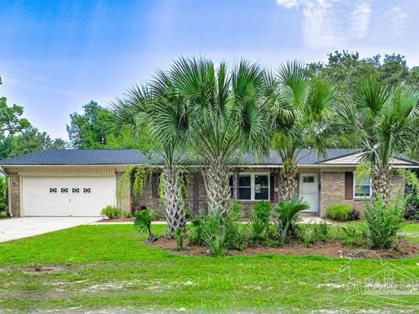 202 Bear Dr, Gulf Breeze, FL 32561