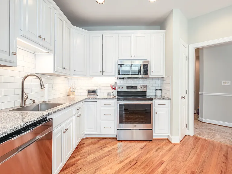 9304 Wildoak Dr — Photo 19