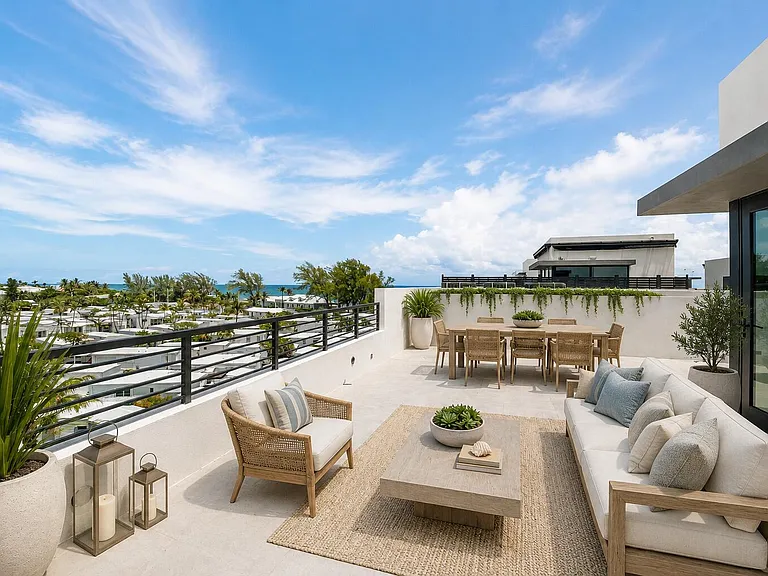 11505 Old Ocean Blvd — Photo 2