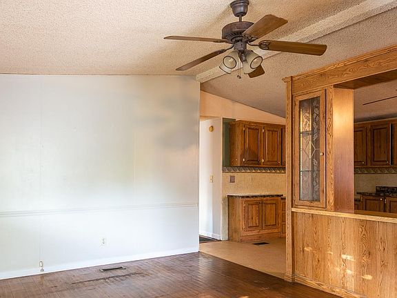 5th image of 1 Arnold Ct