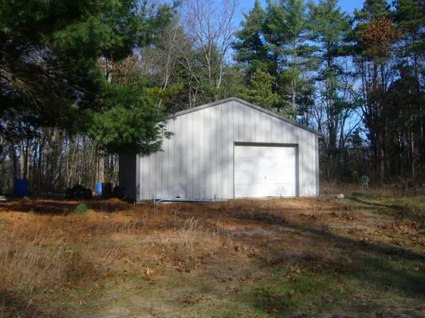 6750 Swenson Rd, Holton, MI 49425