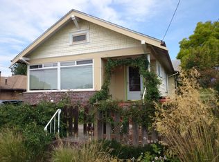 3752 SW Cloverdale St, Seattle, WA 98126