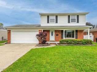 33519 Groth Dr, Sterling Heights, MI 48312
