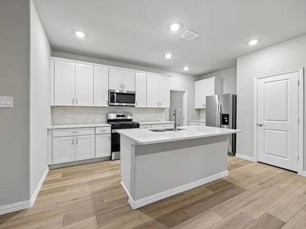 3602 Deer Dr, Princeton, TX 75071