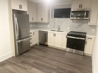 1077 4th St #BASEMENT, Mississauga, ON L5E 1K4