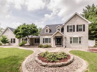 8 Willow Trl, Collinsville, IL 62234