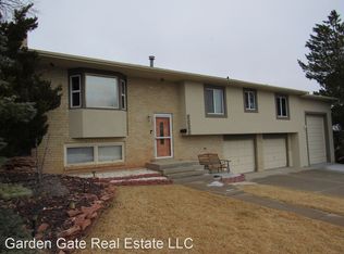 2220 Kingsboro Rd, Casper, WY 82604