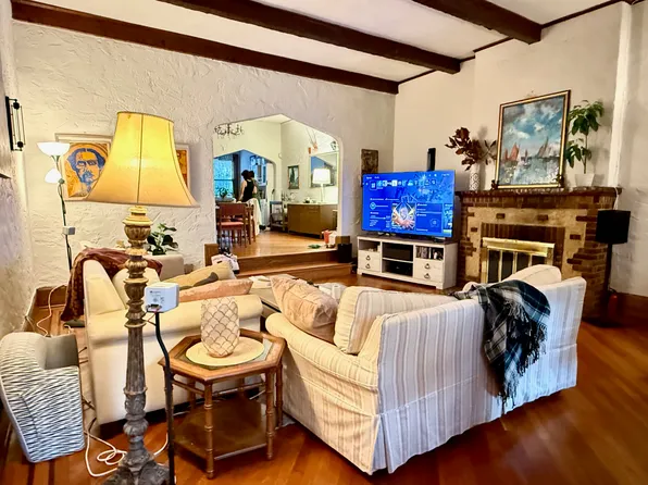 116-26 Parklane South image 1 of 27