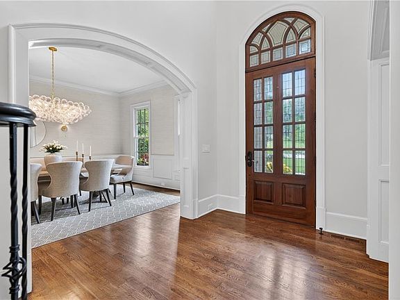 5th image of 4605 Angelo Dr NE