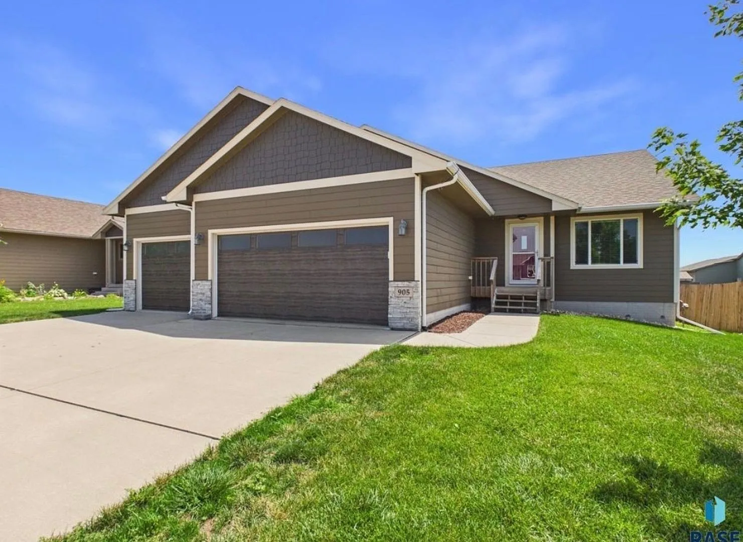 Spacious 3BR House in Tea — Photo 1