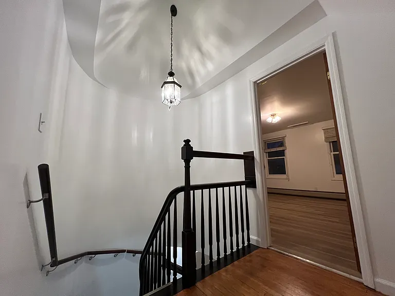 292 Pearl St #3 — Photo 16