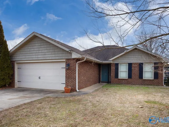 244 Village Springs Dr, Madison, AL 35756