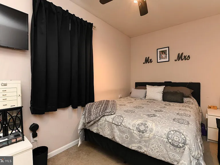322 W Washington St — Photo 16