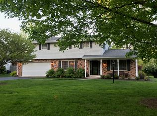 1208 Crestview Rd, Sterling, IL 61081